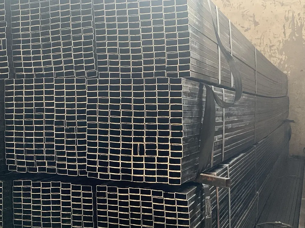 Black Rectangular Pipe5